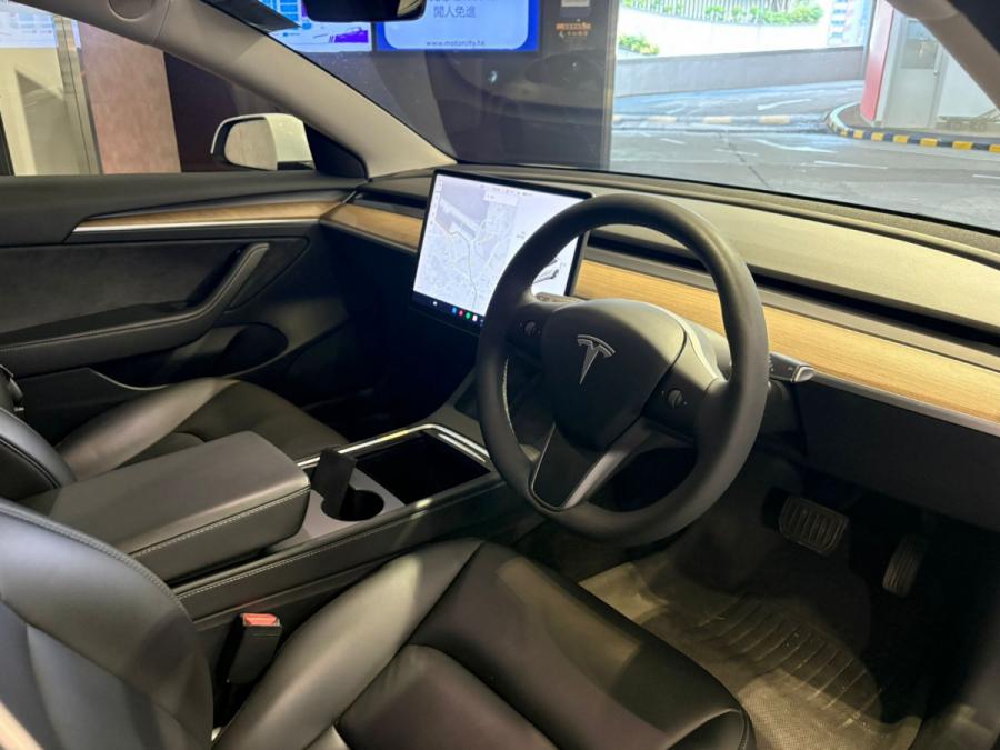 Model 3 SR Plus - Image 3